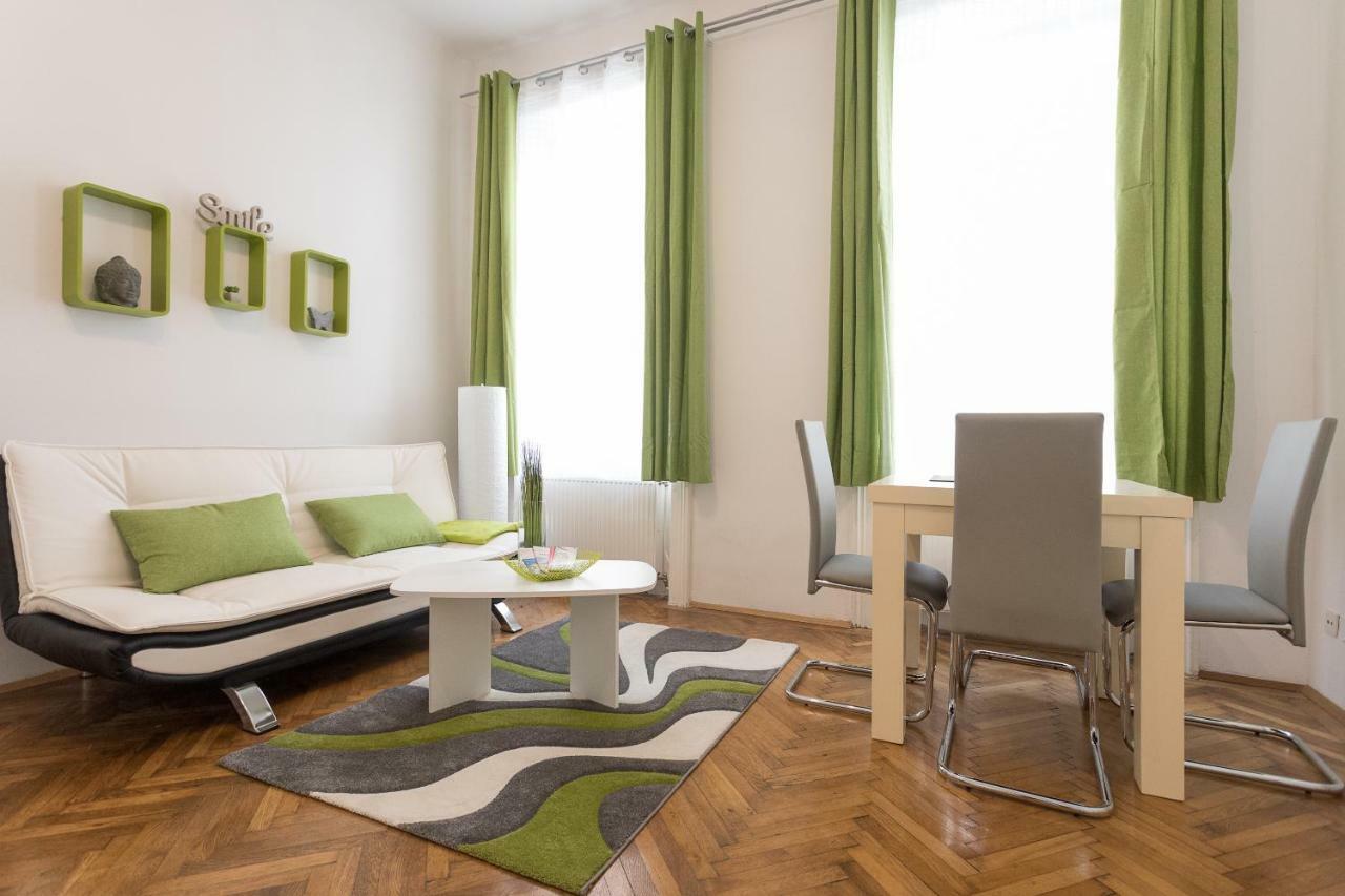 Belvedere Palace Green Heart Studio Apartment Виена Екстериор снимка